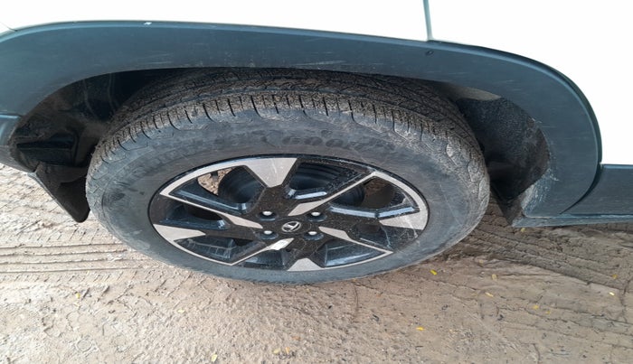 2023 Tata PUNCH ACCOMPLISHED DAZZLE SUNROOF CNG MT, Petrol, Manual, 12,238 km, tyre