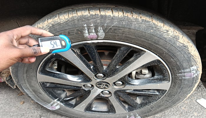 2021 Toyota YARIS V CVT, Petrol, Automatic, 18,966 km, tyre