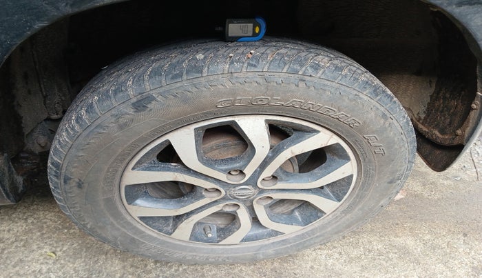 2014 Nissan Terrano XL D PLUS, Diesel, Manual, 1,57,000 km, tyre