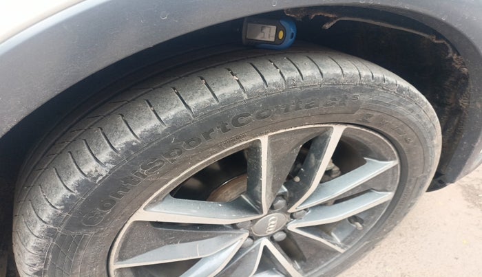 2018 Audi Q3 35 TDI Quattro, Diesel, Automatic, 1,35,772 km, tyre