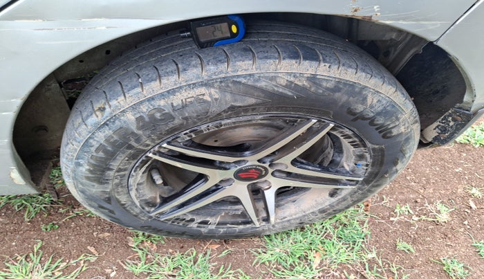 2014 Maruti Celerio ZXI, Petrol, Manual, 1,90,985 km, tyre