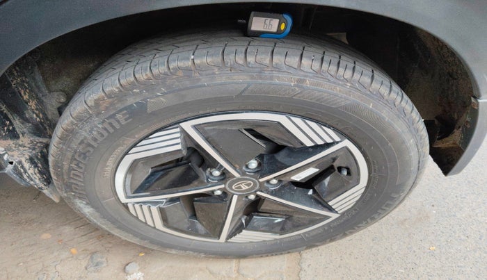 2023 Tata NEXON FEARLESS DUAL TONE 1.5 DIESEL, Diesel, Manual, 9,033 km, tyre