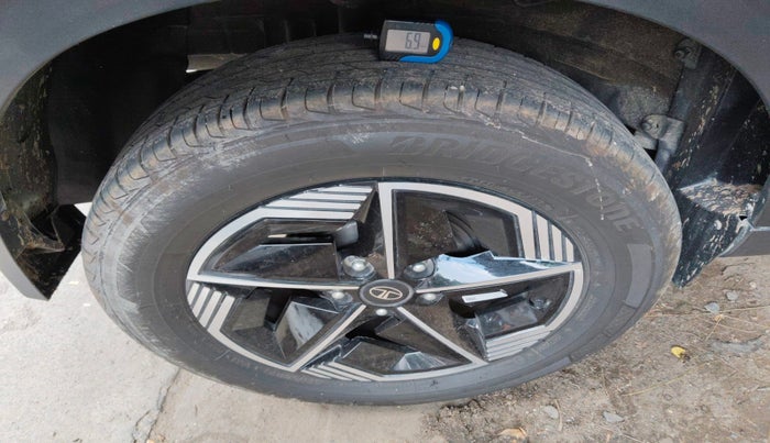 2023 Tata NEXON FEARLESS DUAL TONE 1.5 DIESEL, Diesel, Manual, 9,033 km, tyre