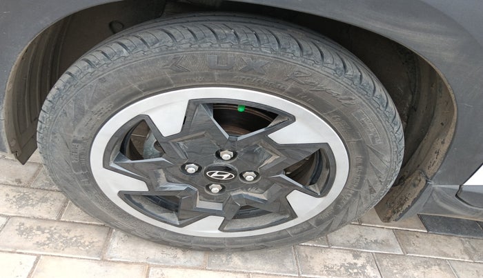 2024 Hyundai EXTER SX 1.2 MT Hy-CNG Duo , Petrol, Manual, 17,241 km, tyre