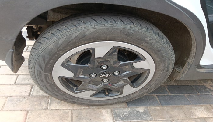 2024 Hyundai EXTER SX 1.2 MT Hy-CNG Duo , Petrol, Manual, 17,241 km, tyre