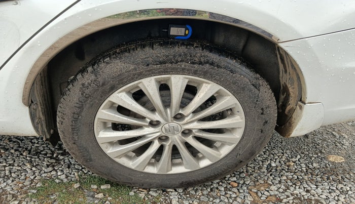 2014 Maruti Ciaz ZDI, Diesel, Manual, 1,24,403 km, tyre