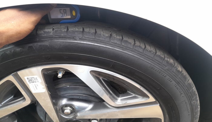 2024 Hyundai AURA SX 1.2 CNG, Petrol, Manual, 31,462 km, tyre