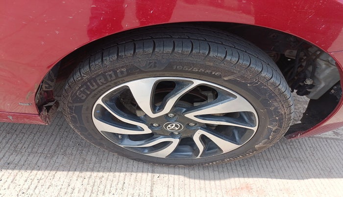 2020 Toyota Glanza G, Petrol, Manual, 1,22,784 km, tyre