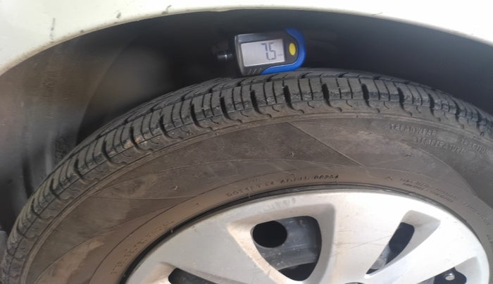 2013 Hyundai i10 SPORTZ 1.2 AT, Petrol, Automatic, 84,962 km, tyre