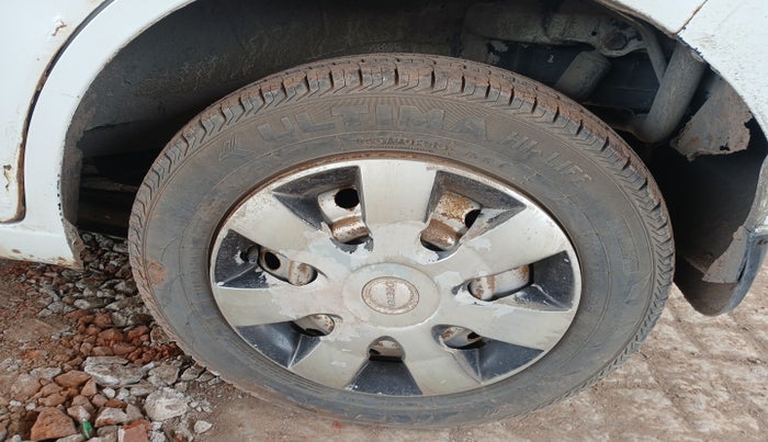 2012 Maruti Wagon R 1.0 LXI, Petrol, Manual, 1,01,330 km, tyre