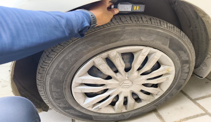 2019 Maruti Dzire VXI, Petrol, Manual, 1,15,986 km, tyre