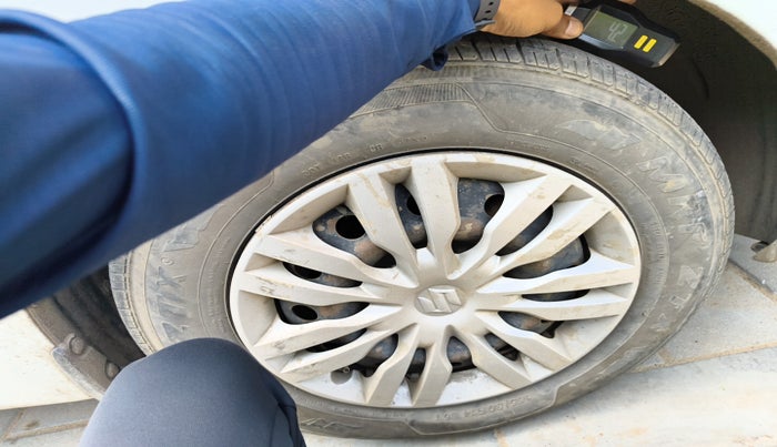 2019 Maruti Dzire VXI, Petrol, Manual, 1,15,986 km, tyre