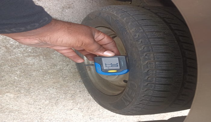 2010 Tata Nano LX, Petrol, Manual, 34,879 km, tyre