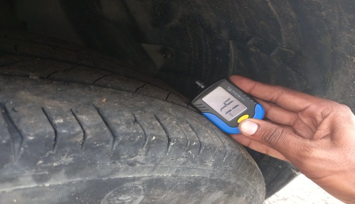 2023 Tata Safari Accomplished Plus AT, Diesel, Automatic, 43,254 km, tyre