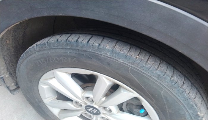 2015 Hyundai Creta  SX 1.6 Petrol , Petrol, Manual, 81,186 km, tyre