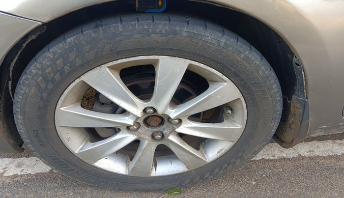 2012 Hyundai Verna FLUIDIC 1.6 CRDI SX, Diesel, Manual, 1,22,507 km, tyre