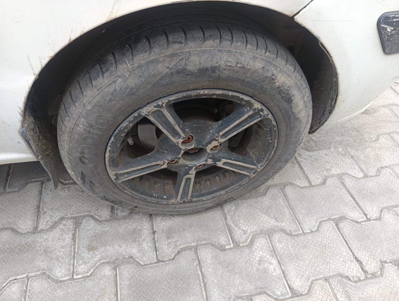 2013 Hyundai Santro Xing GL PLUS, Petrol, Manual, 1,03,600 km, tyre