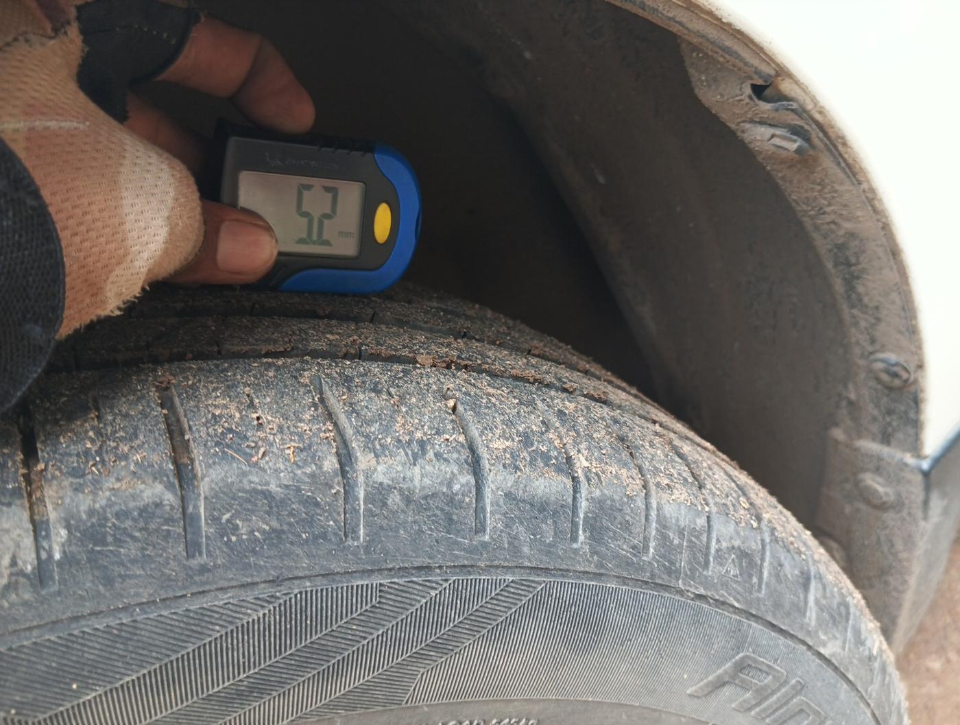2017 Maruti Baleno ALPHA DIESEL 1.3, Diesel, Manual, 65,848 km, tyre