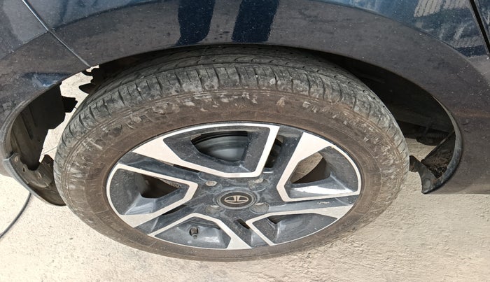 2023 Tata Tiago XZA PLUS PETROL, Petrol, Automatic, 25,600 km, tyre