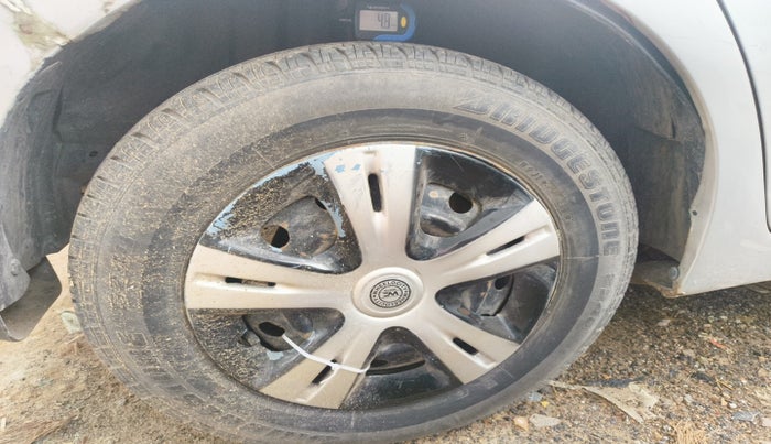 2010 Maruti Swift VDI, Diesel, Manual, 2,07,348 km, tyre