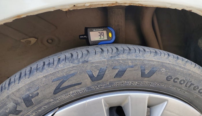 2016 Maruti Celerio VXI CNG, Petrol, Manual, 78,325 km, tyre