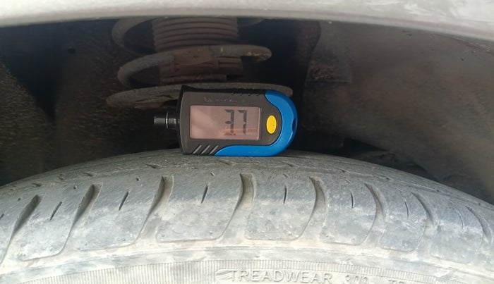 2021 Maruti Dzire VXI AMT, Petrol, Automatic, 39,782 km, tyre