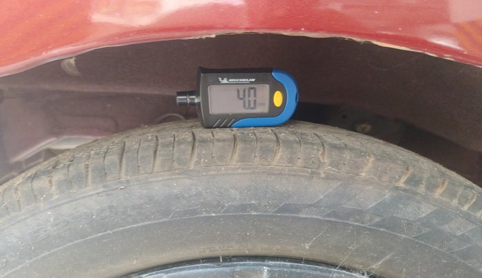 2012 Hyundai Eon D-LITE, Petrol, Manual, 54,315 km, tyre