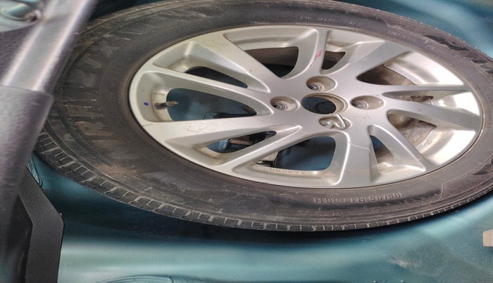 2013 Maruti Swift ZXI, Petrol, Manual, 62,448 km, tyre