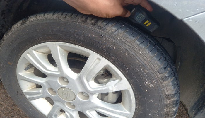 2018 Tata Tiago XZA PETROL, Petrol, Automatic, 24,804 km, tyre