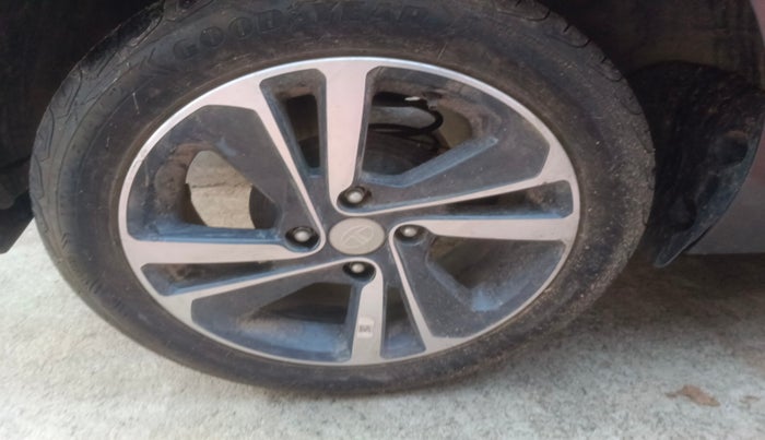 2022 Tata ALTROZ XZ PLUS PETROL, Petrol, Manual, 13,186 km, tyre