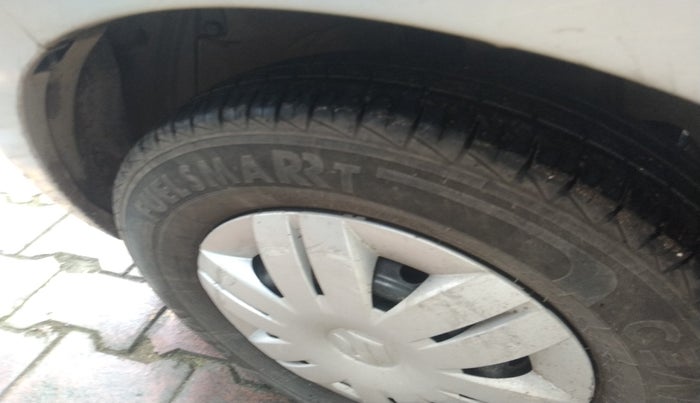 2023 Maruti Alto LXI O, Petrol, Manual, 4,450 km, tyre