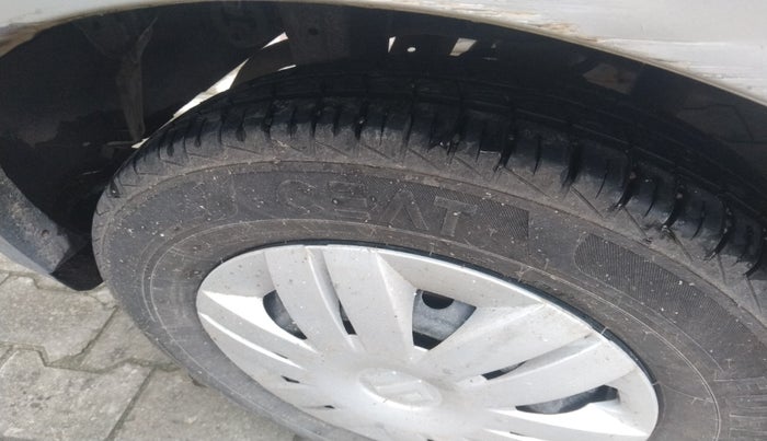2023 Maruti Alto LXI O, Petrol, Manual, 4,450 km, tyre