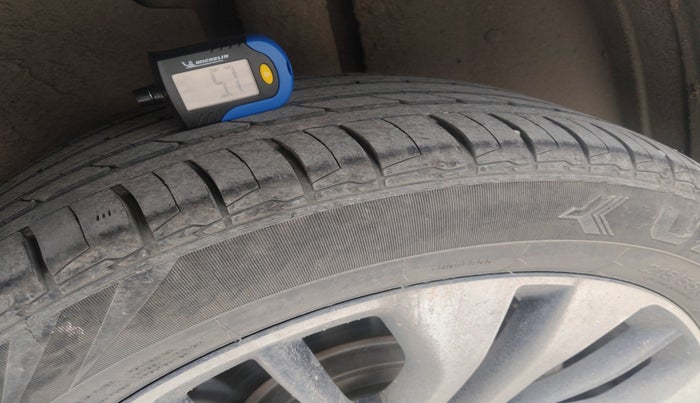 2022 MG HECTOR PLUS SHARP 1.5 PETROL TURBO CVT 6-STR, Petrol, Automatic, 49,987 km, tyre