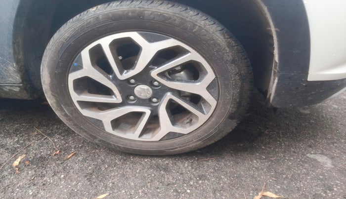 2024 Maruti FRONX SIGMA 1.2 MT, Petrol, Manual, 247 km, tyre