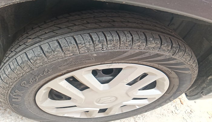 2016 Maruti Vitara Brezza VDI, Diesel, Manual, 86,592 km, tyre