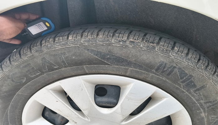 2012 Maruti Swift Dzire VXI, Petrol, Manual, 63,292 km, tyre