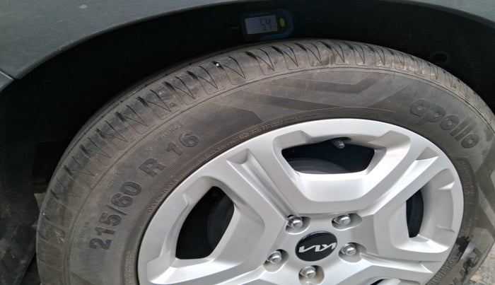 2023 KIA SONET HTK PLUS 1.5 IMT, Diesel, Manual, 28,369 km, tyre