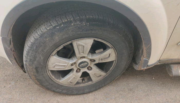 2011 Mahindra XUV500 W8, Diesel, Manual, 1,76,606 km, tyre