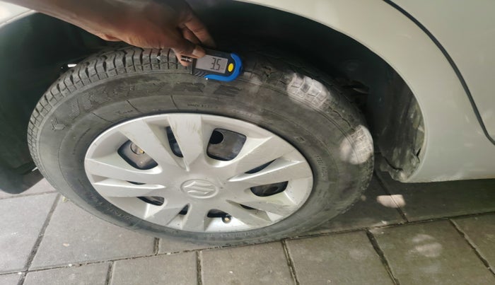 2013 Maruti Swift Dzire VXI, Petrol, Manual, 61,715 km, tyre