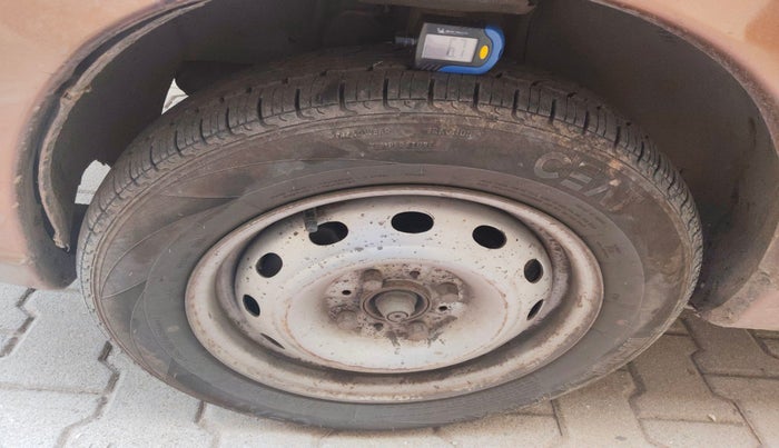 2013 Tata Indica EV2 LX, Diesel, Manual, 1,00,000 km, tyre