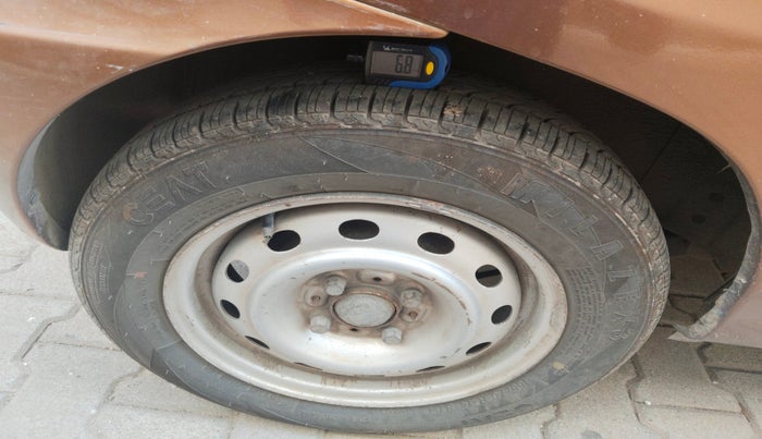 2013 Tata Indica EV2 LX, Diesel, Manual, 1,00,000 km, tyre