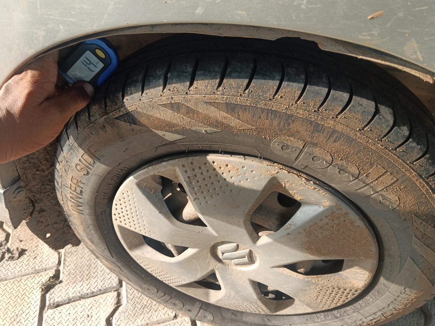 2012 Maruti Wagon R 1.0 LXI, Petrol, Manual, 1,15,614 km, tyre