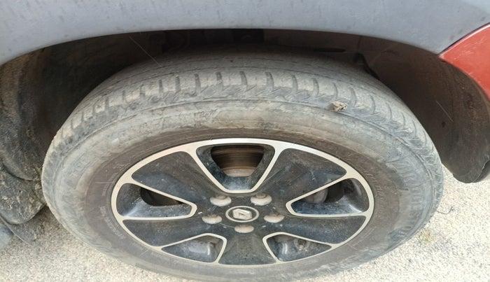 2018 Renault Duster RXS CVT, Petrol, Automatic, 79,985 km, tyre