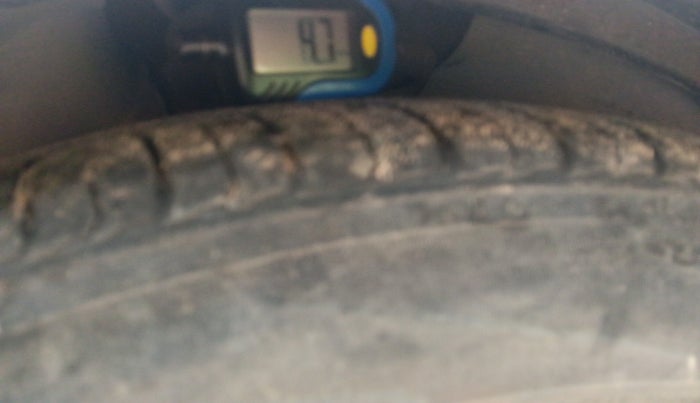 2011 Ford Fiesta TITANIUM DIESEL, Diesel, Manual, 94,925 km, tyre