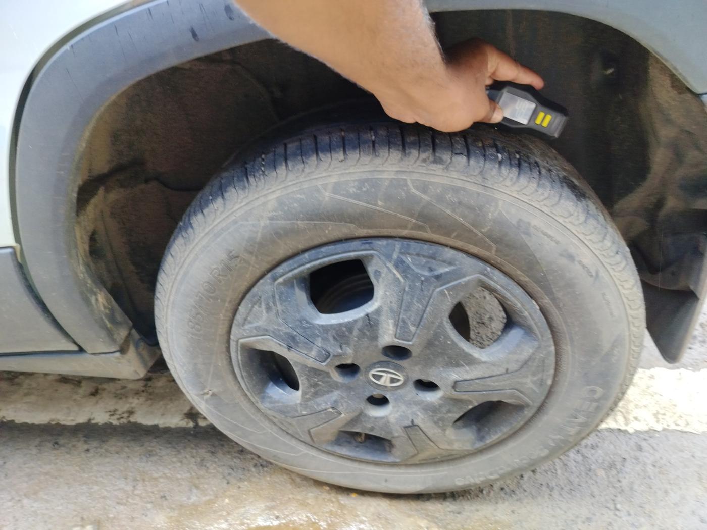 2023 Tata PUNCH ACCOMPLISHED MT, Petrol, Manual, 39,311 km, tyre