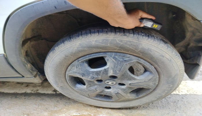 2023 Tata PUNCH ACCOMPLISHED MT, Petrol, Manual, 39,311 km, tyre