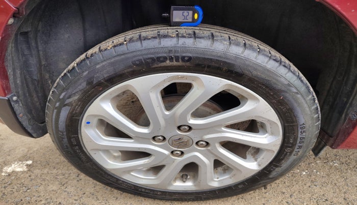 2022 Maruti Baleno ZETA PETROL 1.2, Petrol, Manual, 71,595 km, tyre