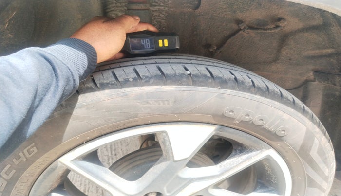 2022 Tata PUNCH CREATIVE  AMT, Petrol, Automatic, 28,058 km, tyre