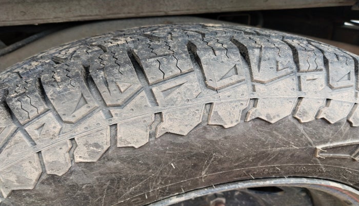 2019 Mahindra Bolero POWER PLUS SLX, Diesel, Manual, 1,04,325 km, tyre