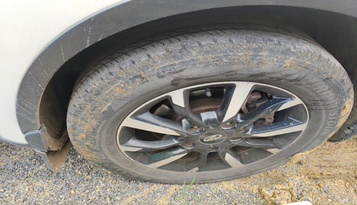 2019 Mahindra XUV500 W11(O), Diesel, Manual, 1,07,549 km, tyre